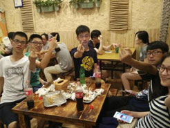 南丰镇烧烤加盟,学烧烤技术,开烧烤店多少钱疯狂烤翅加盟
